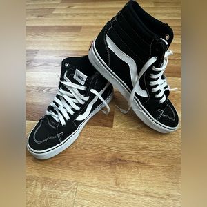 COPY - WOMEN'S VANS FILMORE HIGH-TOP SKATE SHOES